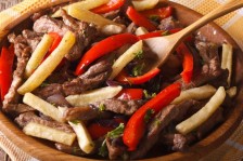 Lomo saltado