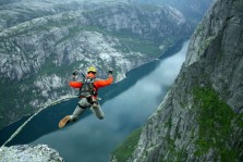 Saut à l'élastique