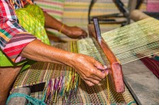 Visite du centre de tissage de Gayel Lhundrup